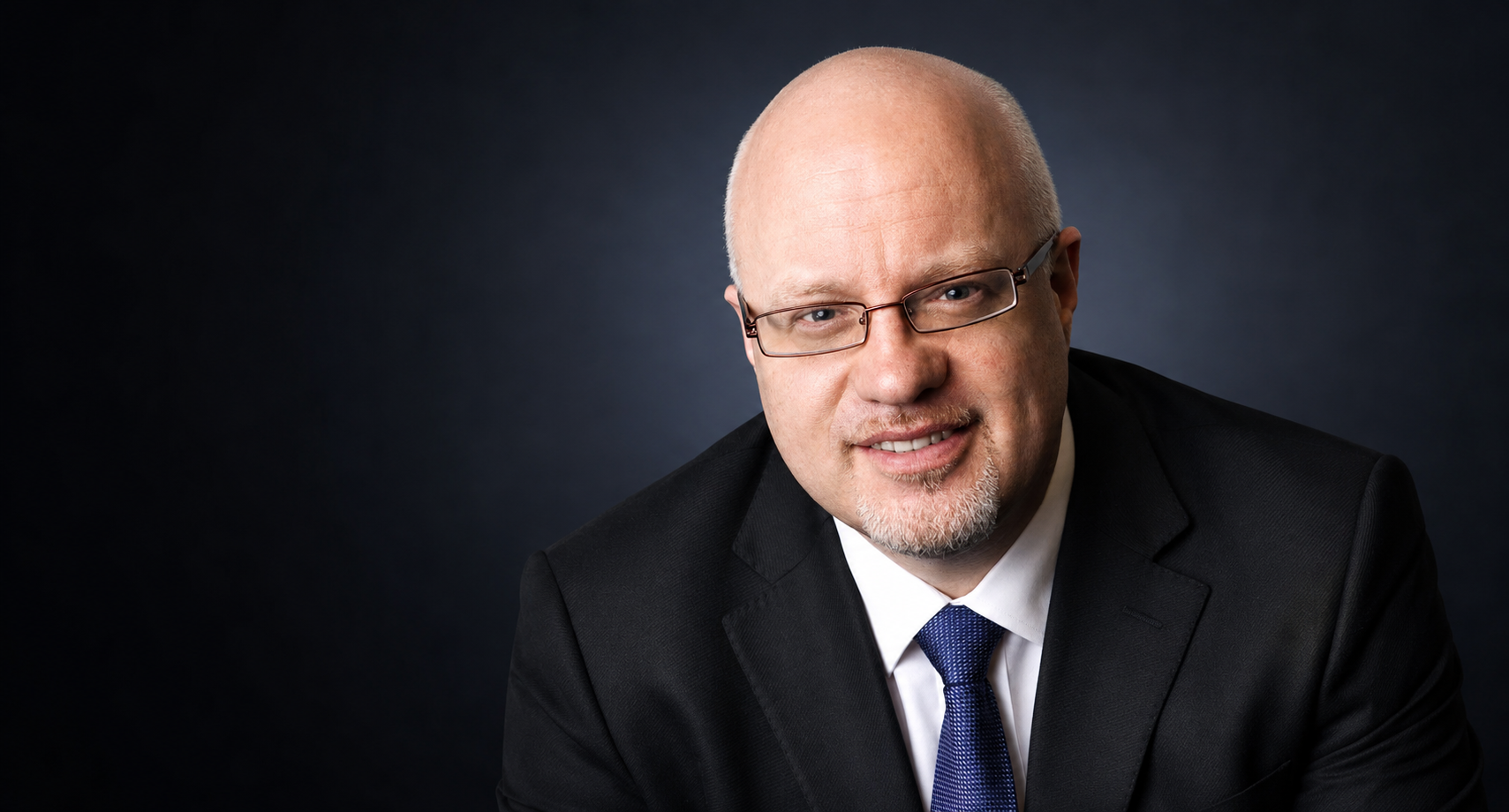Portrait of Brett King